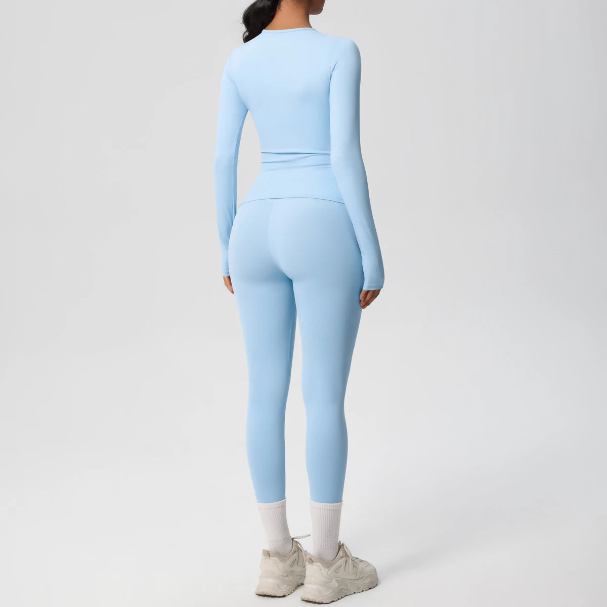 Tvådelat Träningsset för Dam – Långärmad Crop Top och Höga Midjeleggings