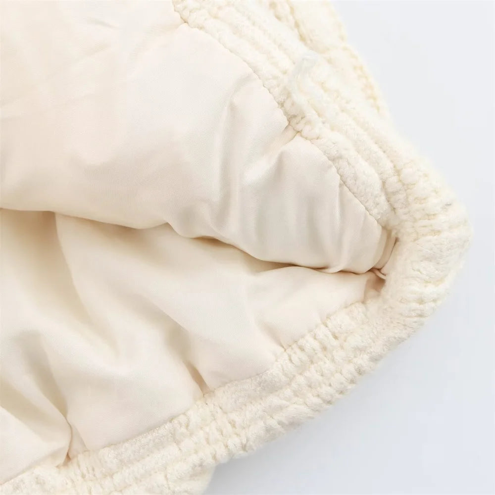 Stickad väst för dam – bomullsväst med ståkrage och dragkedjedetaljer