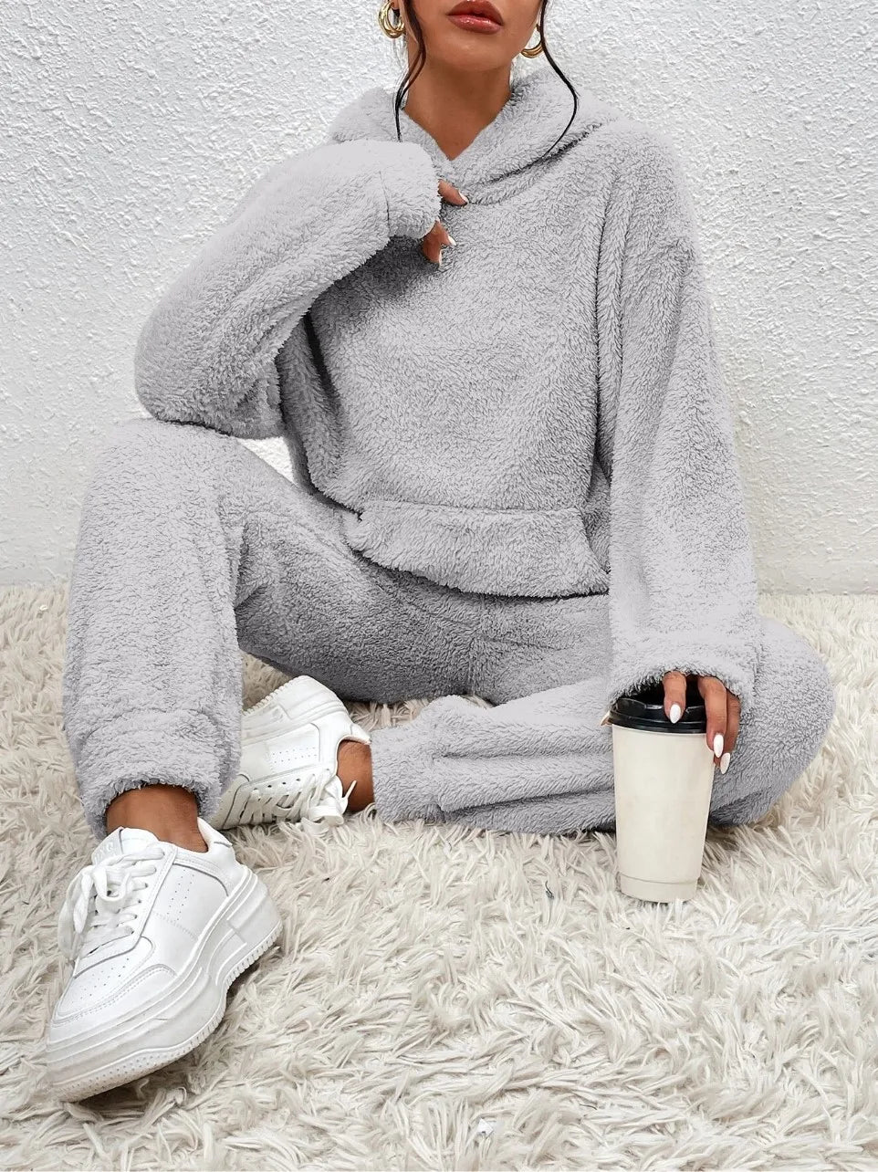 Mjukisset för dam – fleecefodrad hoodie och byxa i tvådelad varm design