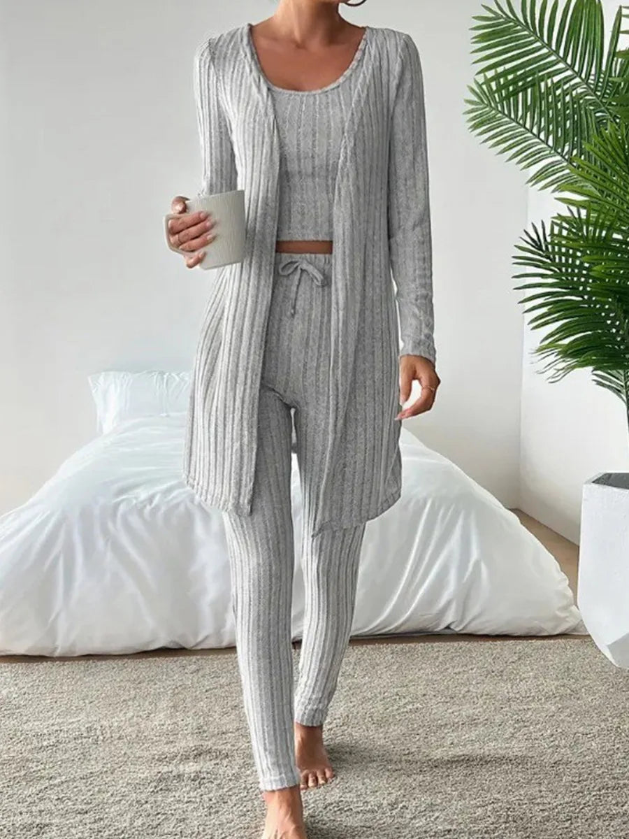 Tredelat set för dam – långärmad cardigan, kort topp och ribbade byxor med knytning