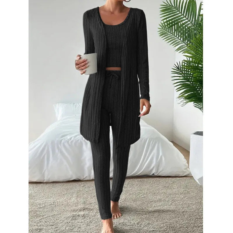 Tredelat set för dam – långärmad cardigan, kort topp och ribbade byxor med knytning