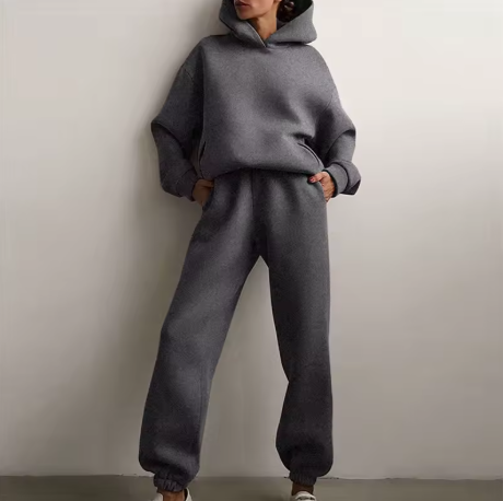Mjukisset för dam – oversized hoodie med lång byxa i tvådelad design